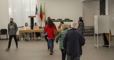 Açorianos exerceram o seu direito de voto para as eleições regionais dos Açores.