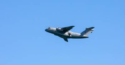 Na missão foi empenhado um avião KC-390.