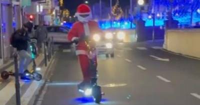 Pai Natal troca trenó por trotinete (com vídeo)