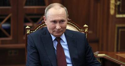 Putin pede projeto para promover “valores tradicionais” russos no estrangeiro