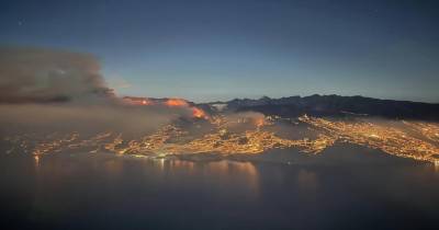 Veja as imagens aéreas dos incêndios na Madeira captadas desde avião da Azores Airlines