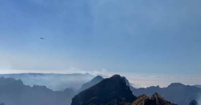 O incêndio que lavrou na Madeira durante 11 dias está controlado e em fase de rescaldo, podendo ainda haver alguns pequenos reacendimentos “normais”, disse à Lusa o comandante regional da Proteção Civil.