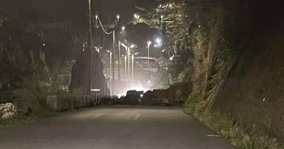 Derrocada na Calheta fecha estrada