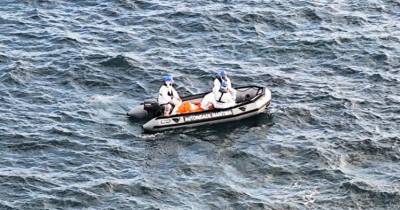 Autoridade Marítima em exercício de combate à poluição do mar em Santa Cruz