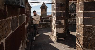 Visitar a torre custa 4 euros aos adultos e entre os 12 e os 17 anos custa 3.