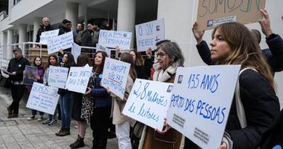 Os jornalistas da agência Lusa cumpriram hoje uma hora de greve, em solidariedade com os trabalhadores da Global Media.