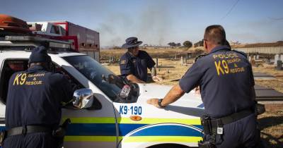 Polícia sul-africana resgata duas vítimas de rapto com vida no leste de Joanesburgo