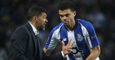 Pepe agradeceu hoje ao treinador Sérgio Conceição pelo que “lutou, ensinou e conquistou”.