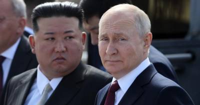 O líder norte-coreano Kim Jong Un descreveu o Presidente russo Vladimir Putin como “camarada de armas”.