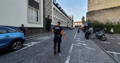 Perímetro de segurança montado nas traseiras do Palácio da Justiça.