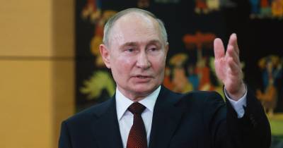 O presidente russo Vladimir Putin já tinha afirmado que cerca de 30 países tinham demonstrado interesse em aderir de uma forma ou outra ao BRICS, formado por nove países.