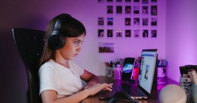 Nova Iorque pioneiro ao restringir ‘viciante’ algoritmo de redes sociais a menores