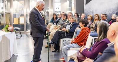 João Carlos Abreu faz 89 anos e lança dois livros