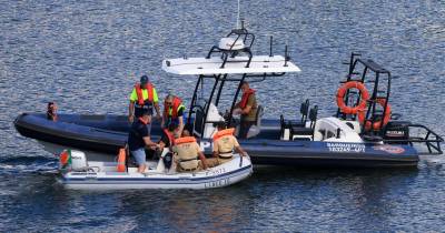 Operação de busca dos desaparecidos na queda do helicóptero no rio Douro que vitimou cinco GNR.