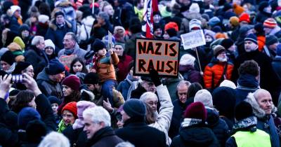 Manifestação na Alemanha contra a extrema-direita.