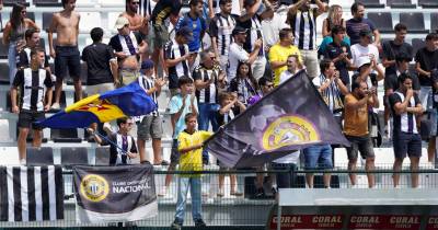 Nacional vence o FC Porto ao intervalo por 2-0.