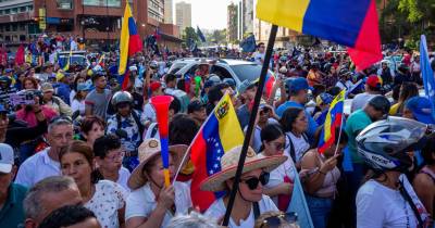 Outros quatro adolescentes continuam detidos no mesmo estabelecimento prisional, no estado de La Guaira, no norte da Venezuela.