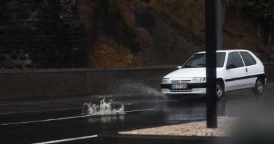 Caos no Funchal por causa da chuva