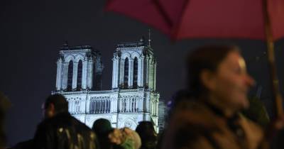 A catedral foi devastada por um incêndio em abril de 2019.