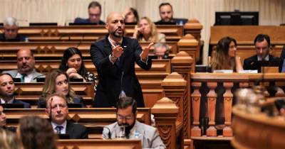 Francisco Gomes desafia República a criar sistema fiscal próprio na Madeira