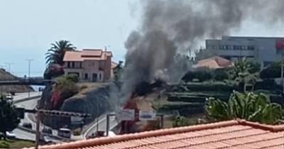 Automóvel incendeia-se à saída da via rápida na zona da Cancela