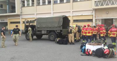 O tenente-coronel Hélder Parcelas, porta-voz do Exército, recorda que ontem a equipa da ANEPC foi reforçada com 15 operacionais dos Açores e hoje com mais 60 do continente.