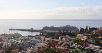 Passageiro e tripulante do navio ‘Regal Princess’ ficaram internados na Madeira