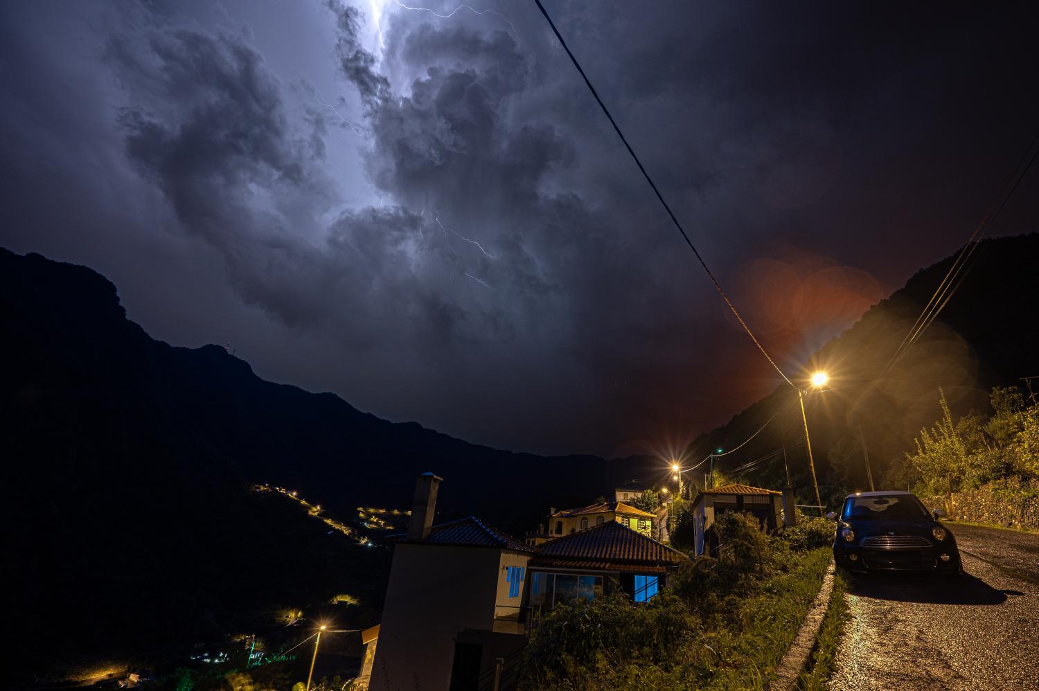 Veja algumas fotos da trovoada captadas na Boaventura