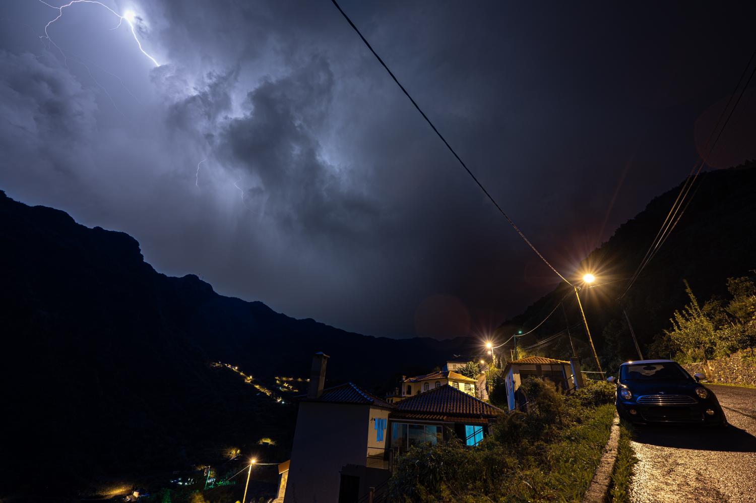 Veja algumas fotos da trovoada captadas na Boaventura