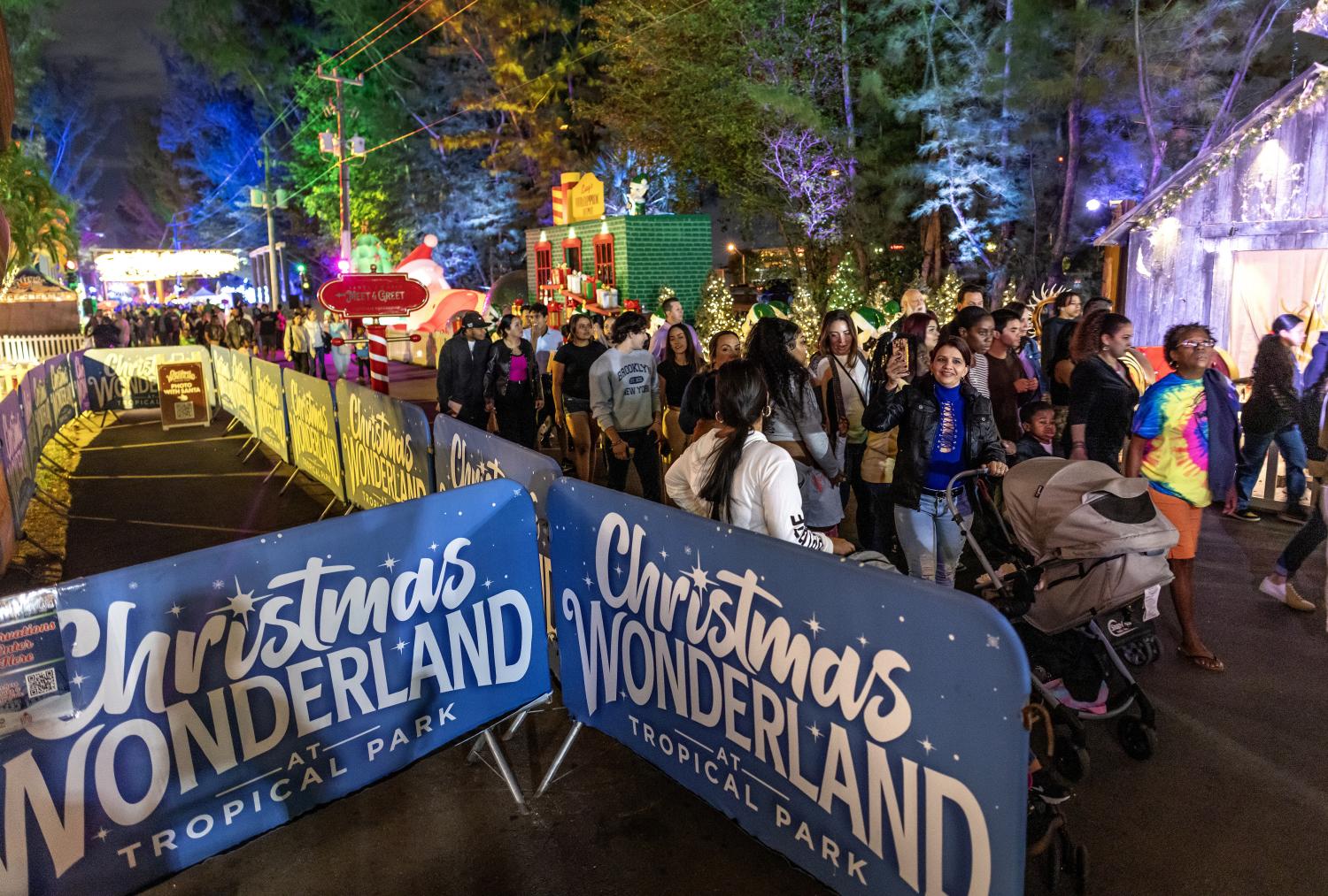 Viaje até ao parque temático de Natal ‘Christmas Wonderland’, em Miami