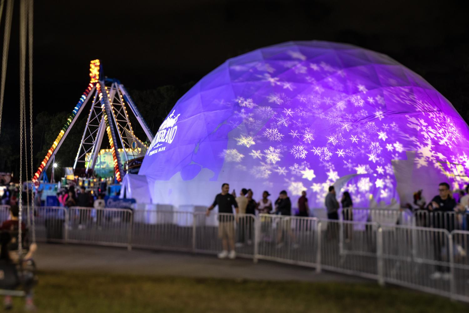 Viaje até ao parque temático de Natal ‘Christmas Wonderland’, em Miami (fotogaleria)