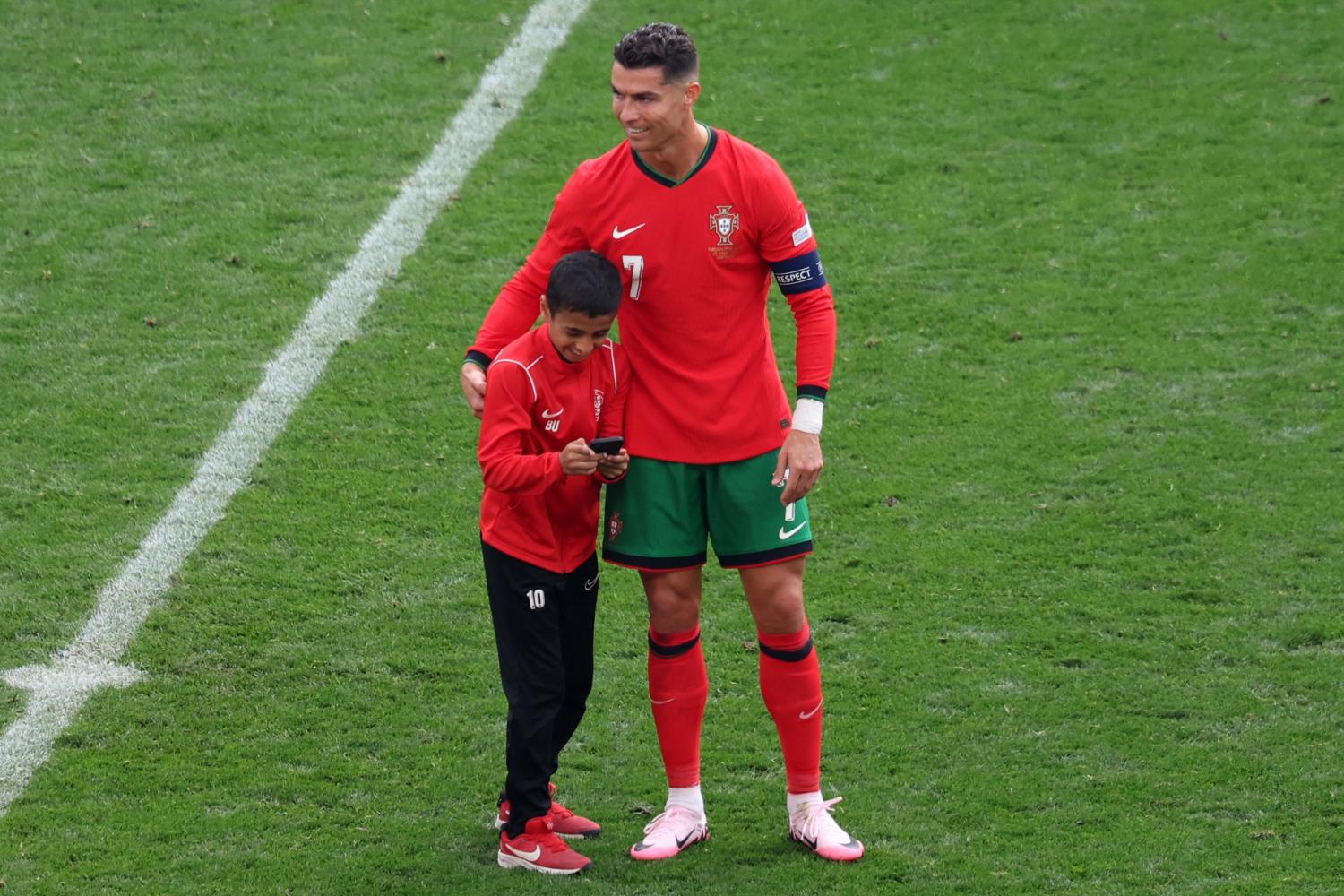 “Realizei o meu sonho. Agora tenho uma fotografia com Cristiano Ronaldo”