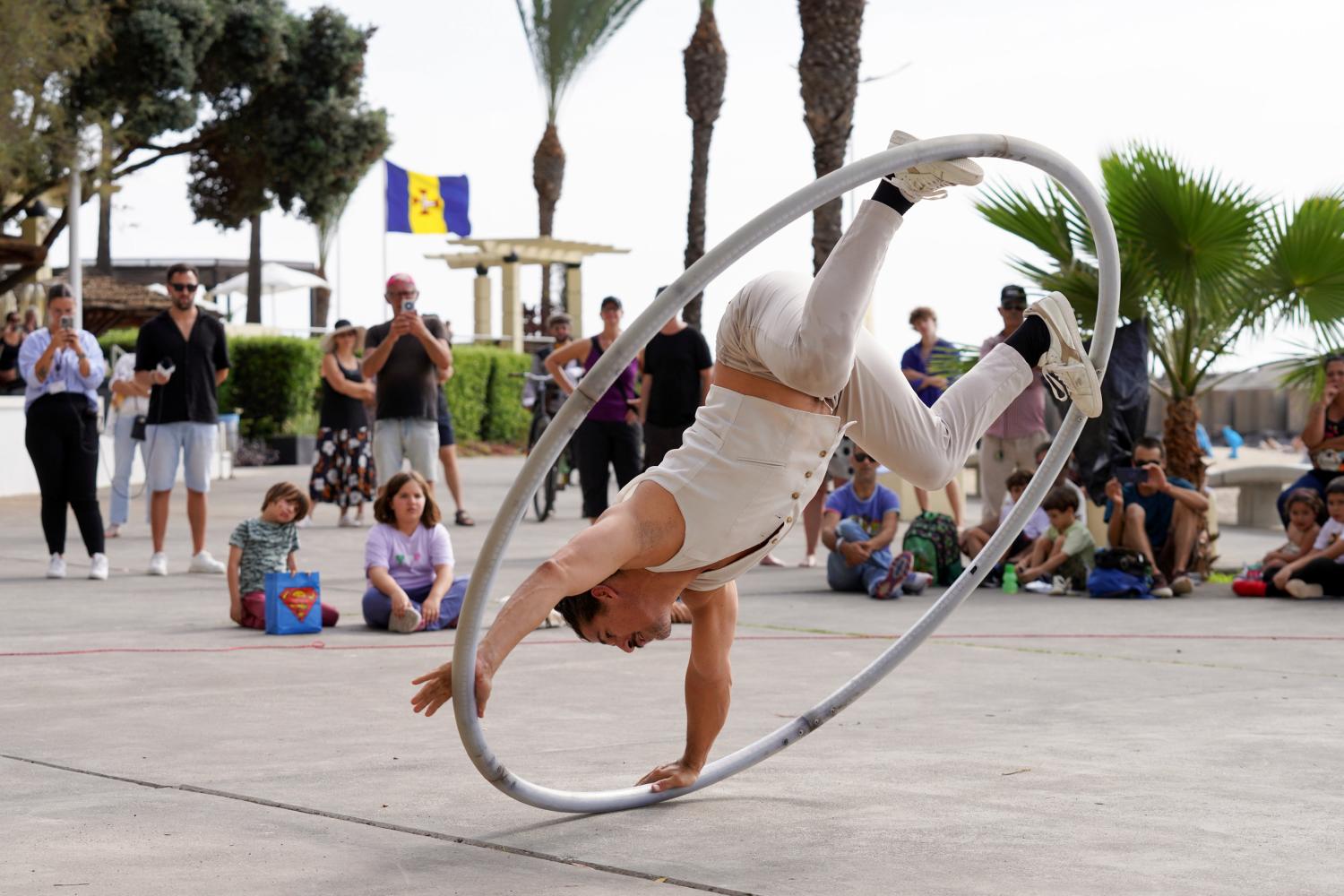 Multidão rendida ao ‘Madeira Street Arts’ na Calheta (com fotos)