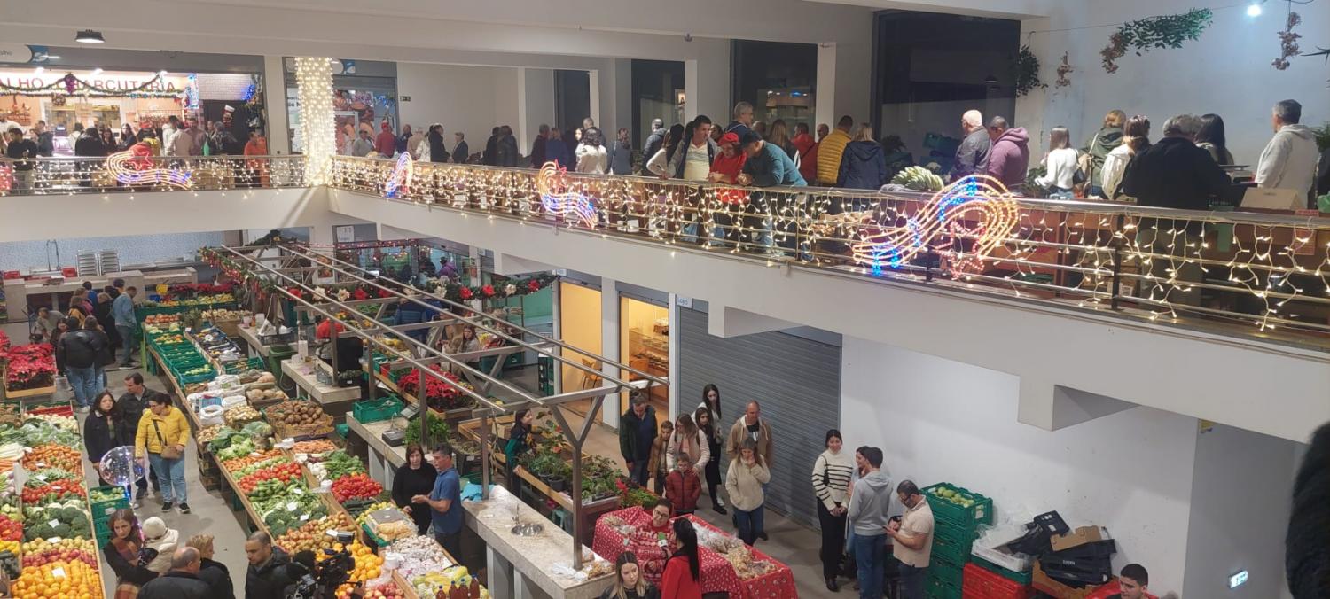 Mercado do Estreito de Câmara de Lobos está animado