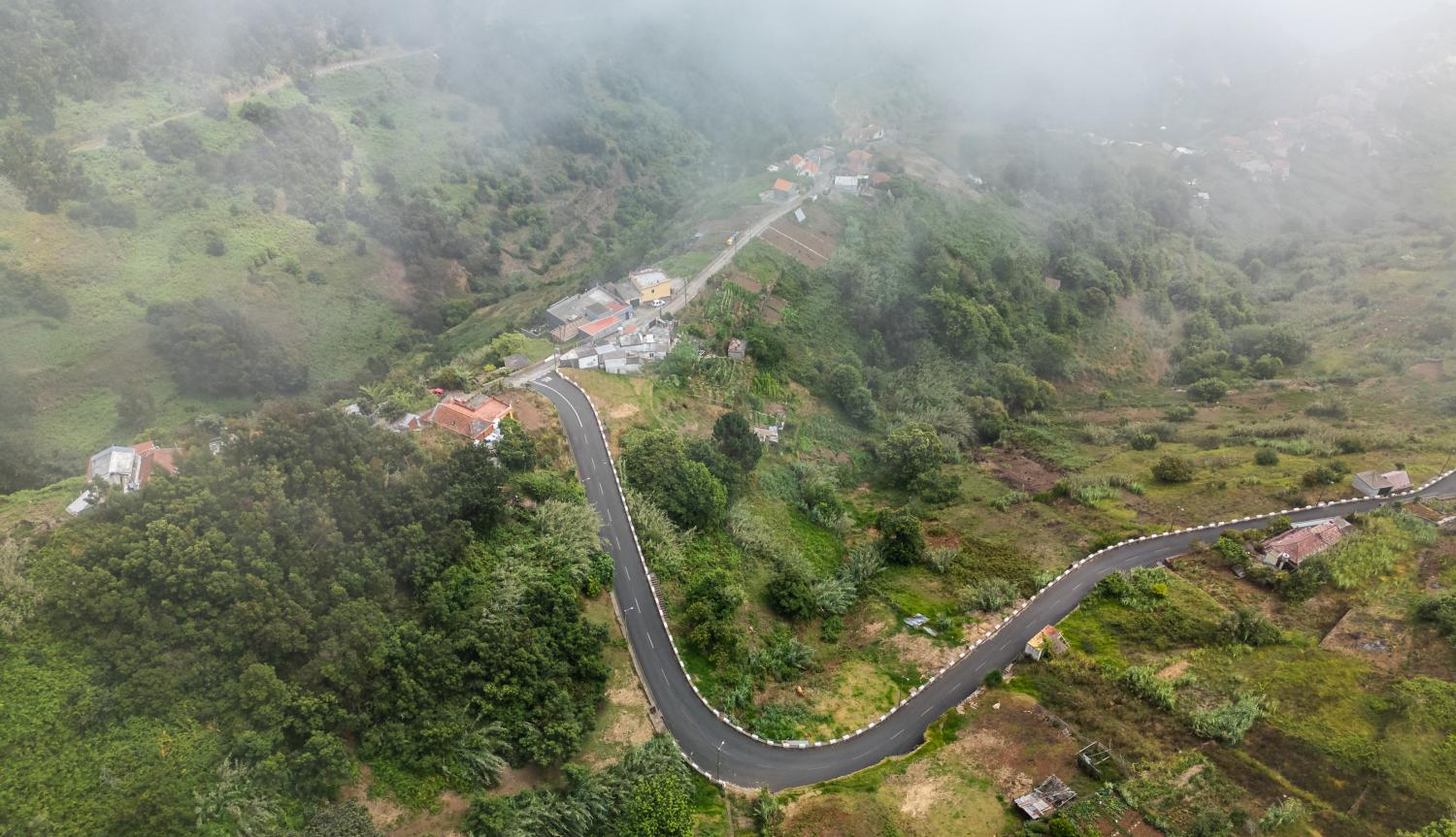 Perdidos e Achados: Água ecoa na Fajã dos Rolos (com fotos)