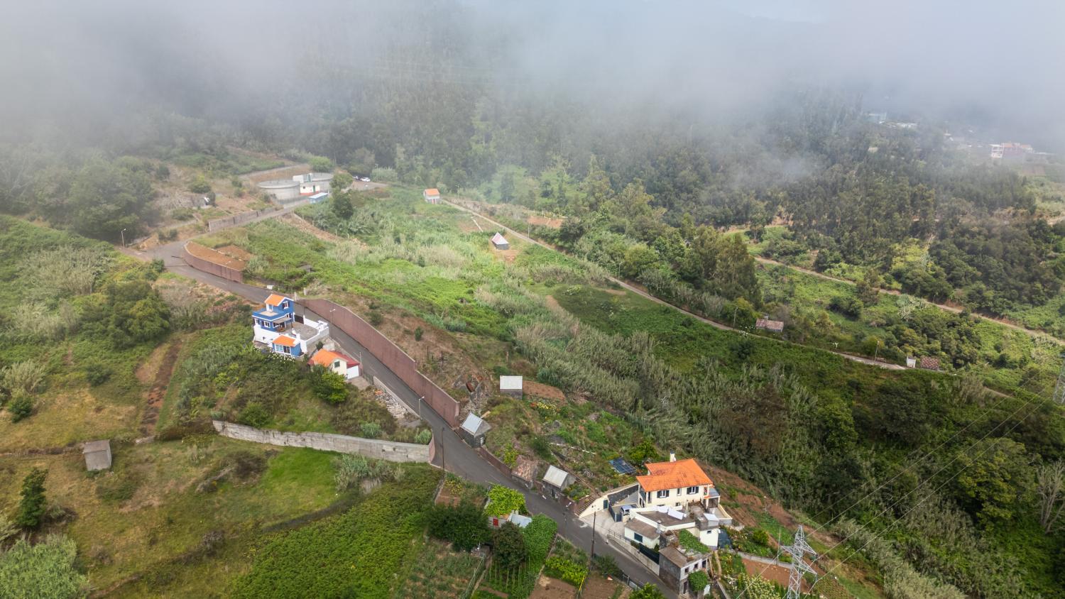 Perdidos e Achados: Água ecoa na Fajã dos Rolos (com fotos)