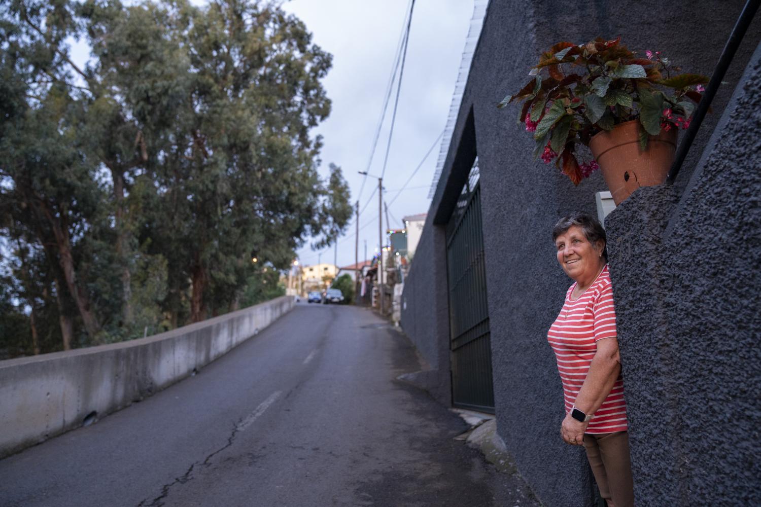 Estrada mudou a vida no lugar dos Três Paus