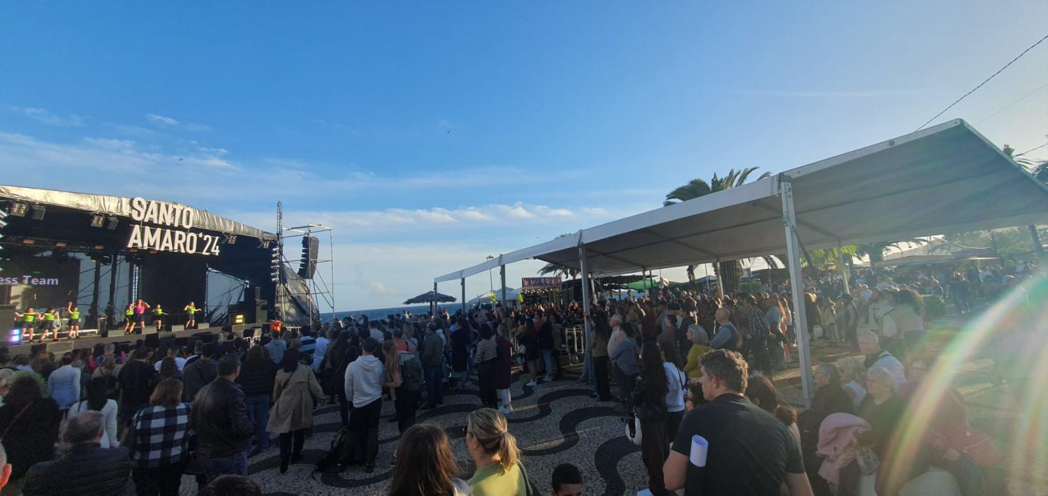 Praça Padre Patrocínio Alves bem composta no penúltimo dia de festa.