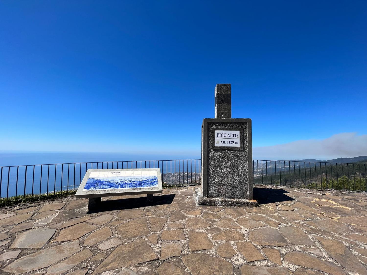 Miradouro do Pico Alto, uma cereja no topo do Parque Ecológico