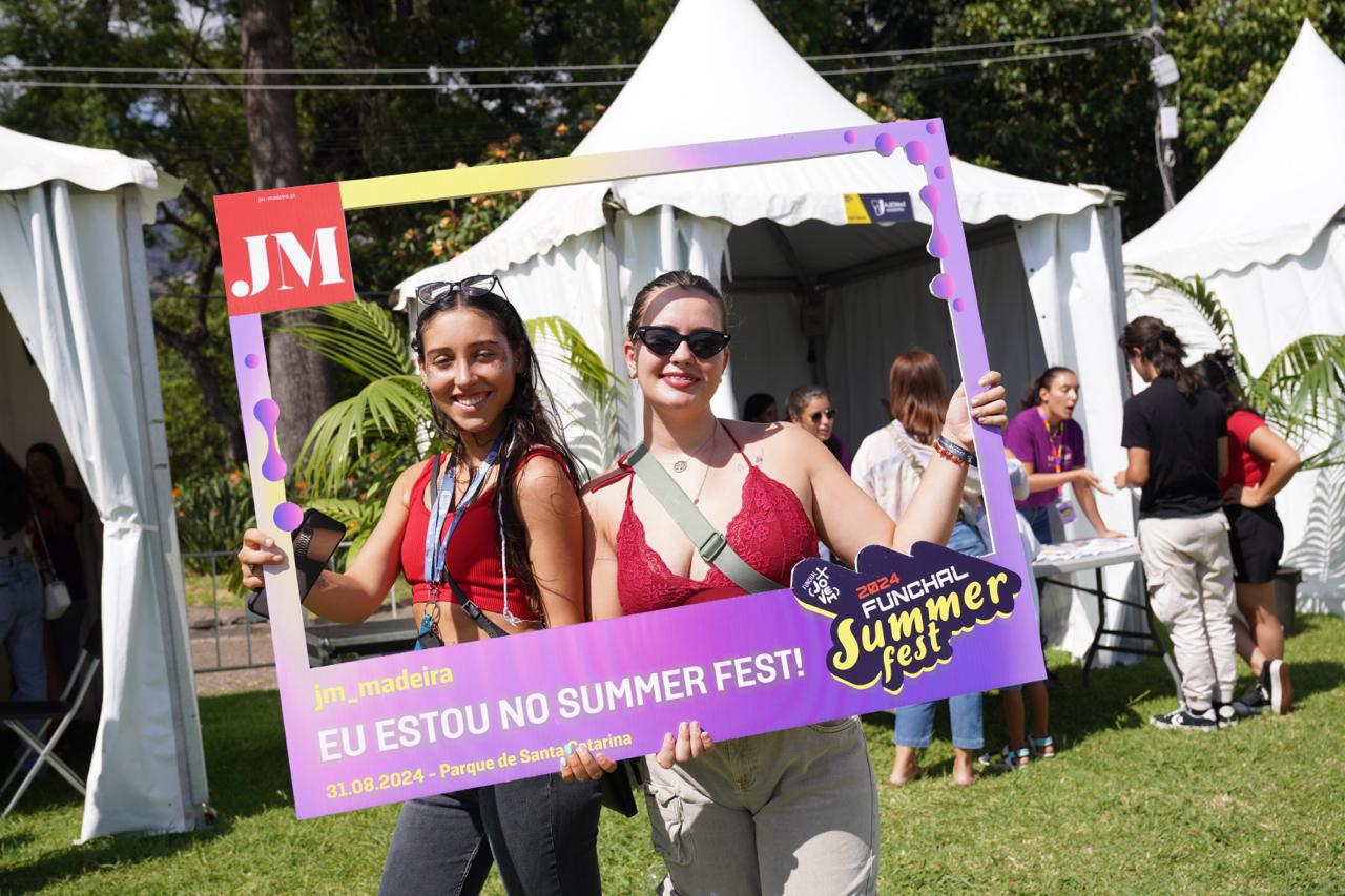 ‘Funchal Summer Fest’ já reúne muitos jovens a esta hora (com vídeo e fotos)