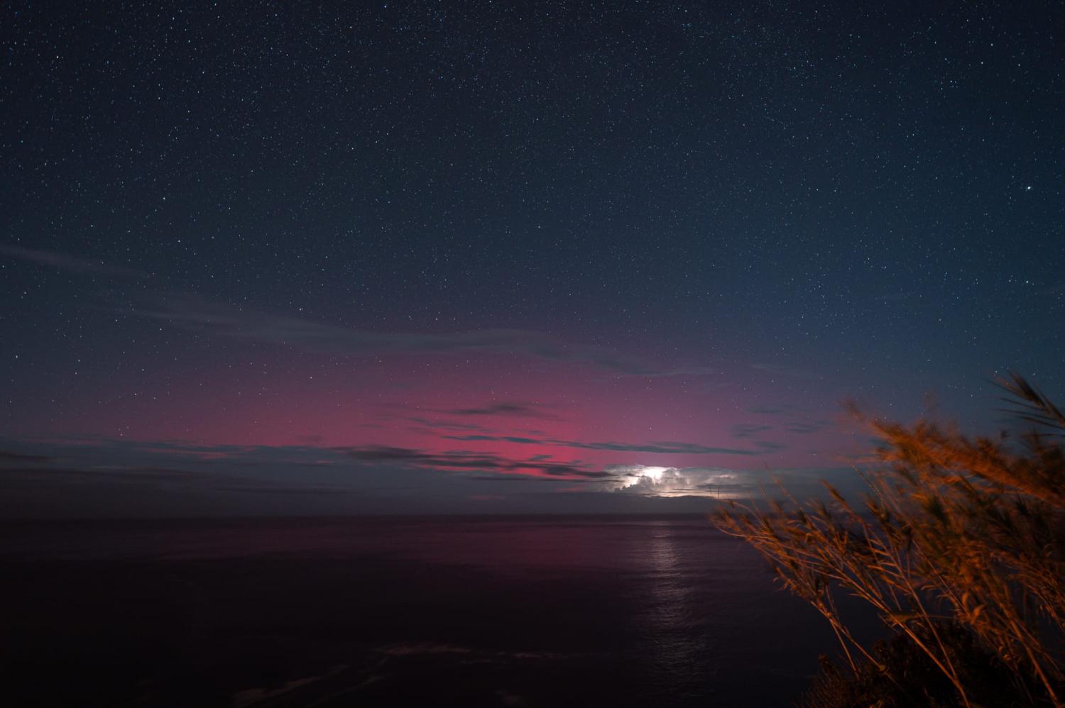 Veja fotos impressionantes do céu captadas desde o norte da ilha esta madrugada