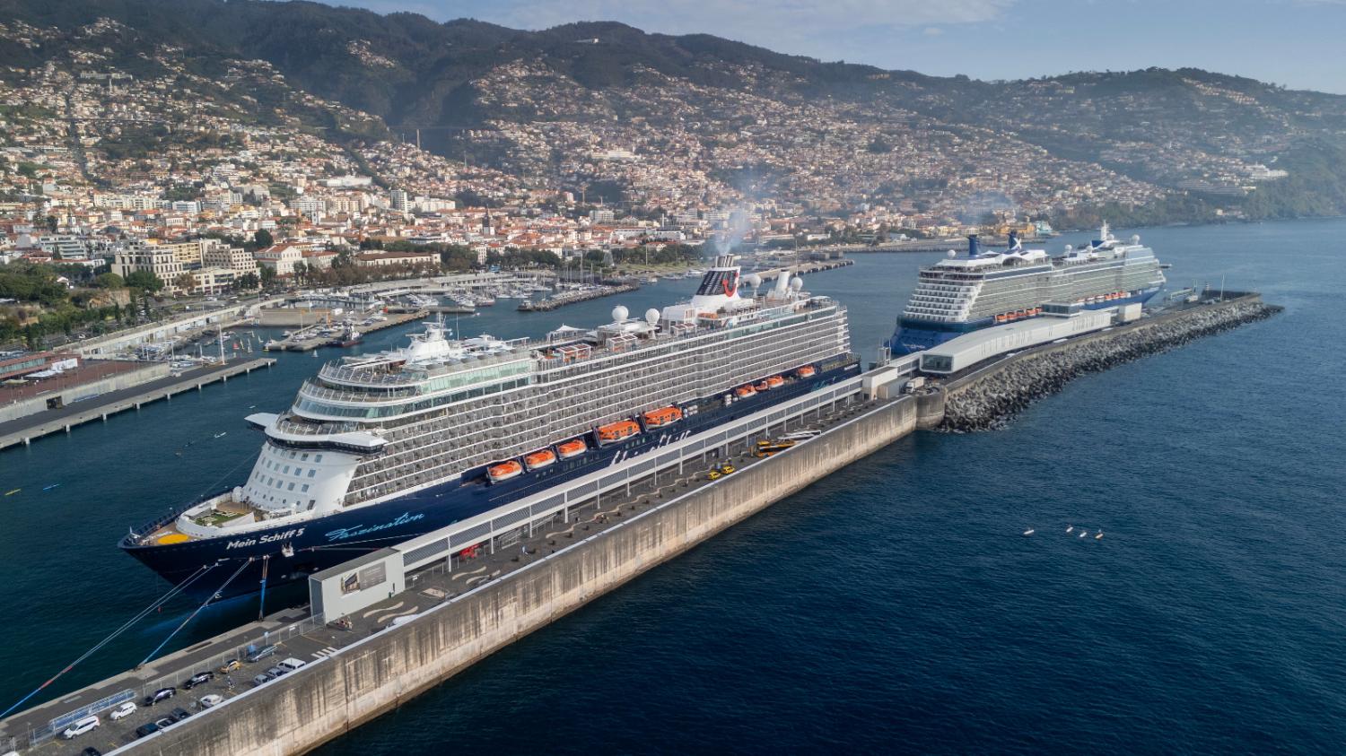 Celebrity Equinox, Mein Schiff 5 e Amera embelezam Pontinha